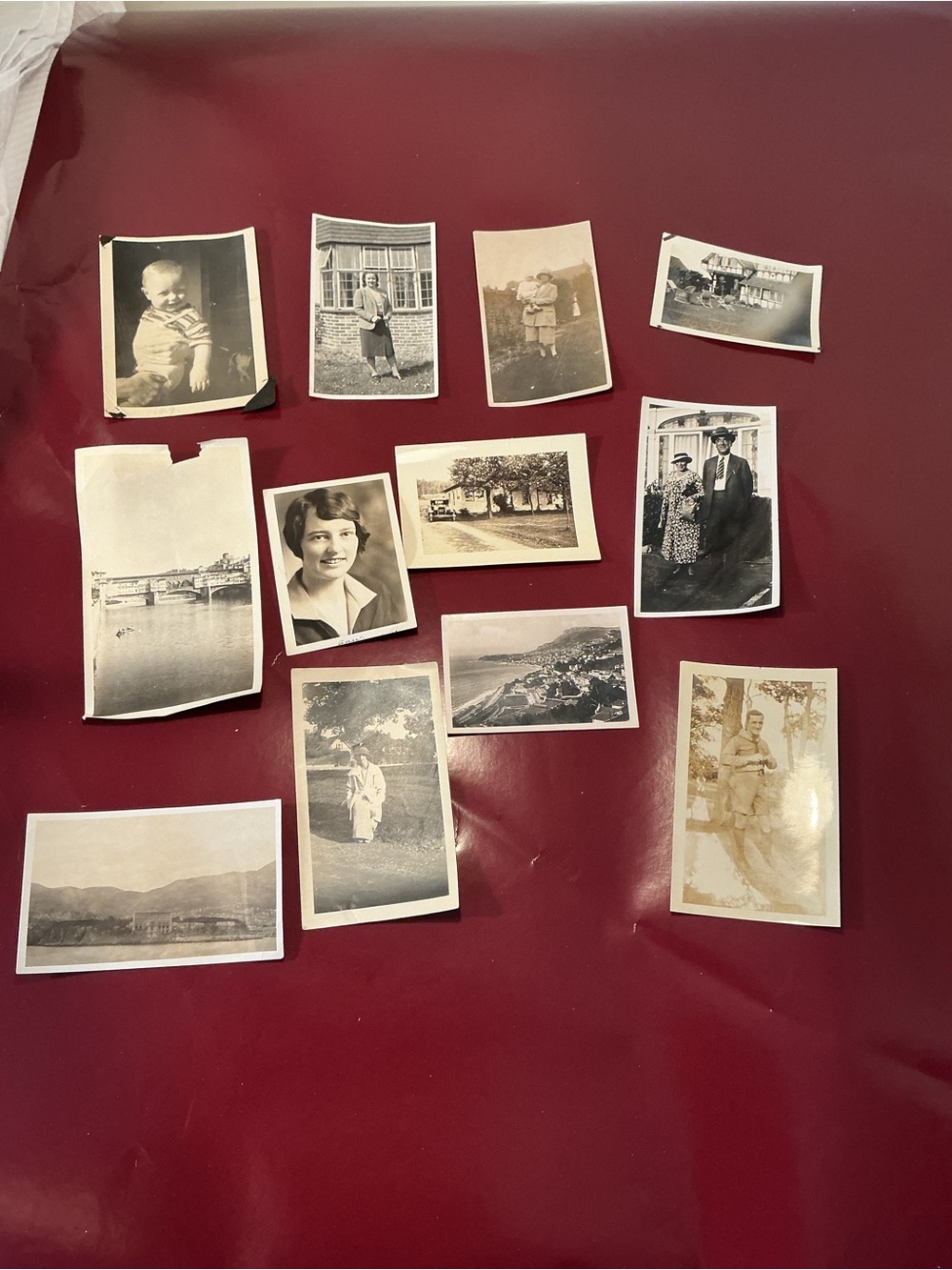 Lot of 12 vintage photos collection